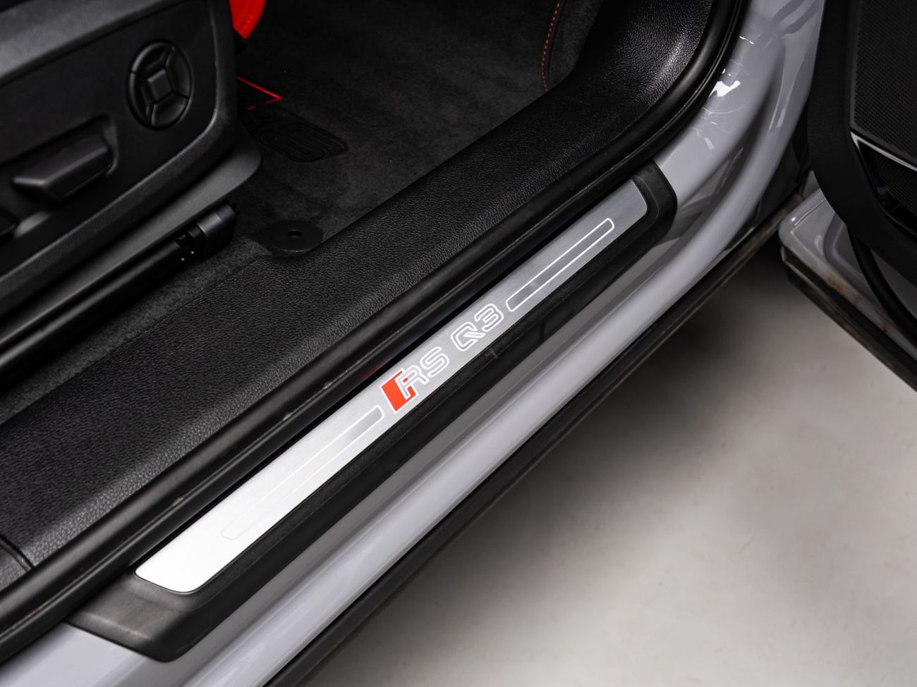 Audi RS Q3 Sportback TFSI quattro 2.5L 2024 Audi RSQ3, 2028 Audi Warranty + Service Contract, Low KMs, GCC