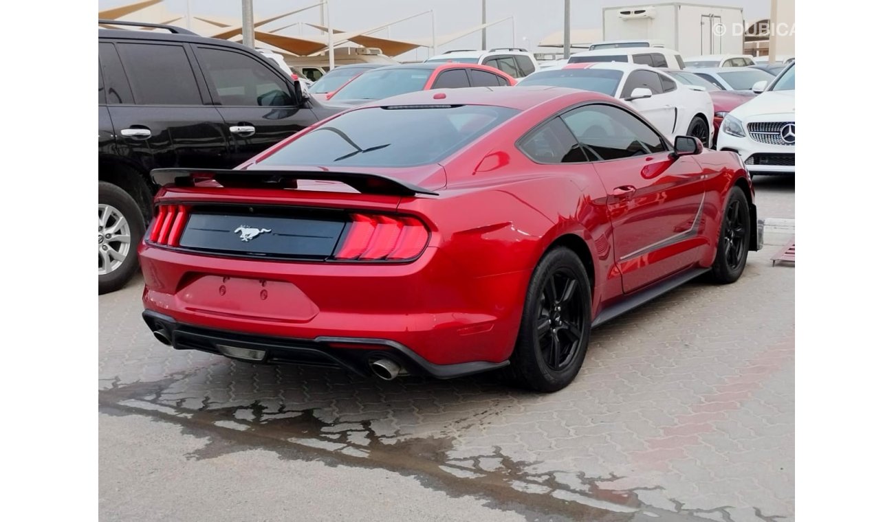 Ford Mustang Mustang / EcoBoost / V4 2.0 / model 2019