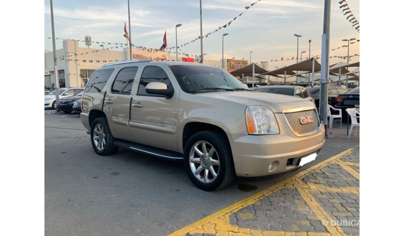 GMC Yukon GMC Yukon 2008 model Denali