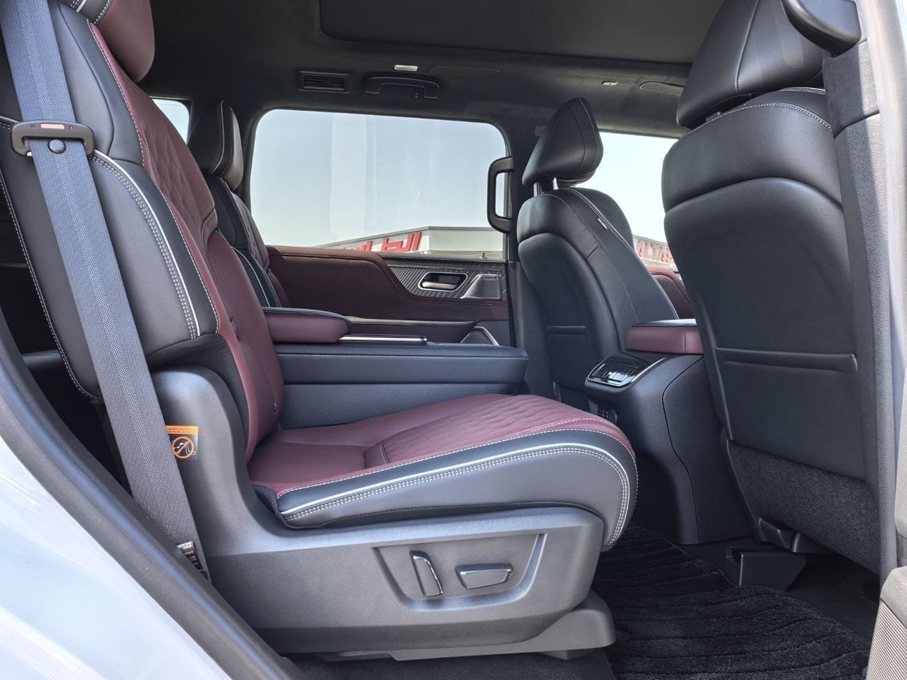 Infiniti QX80 Autograph Captain Chairs 3.5L 2025 INFINITY QX80 3.5L AUTOGRAPH FULL OPTION