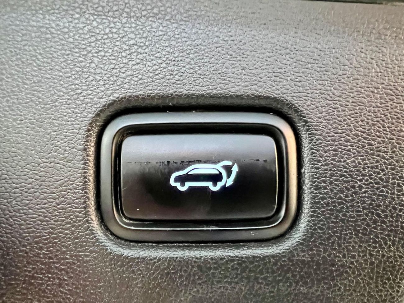 Hyundai Tucson Premium 1.6L gcc warranty one year bank financie available