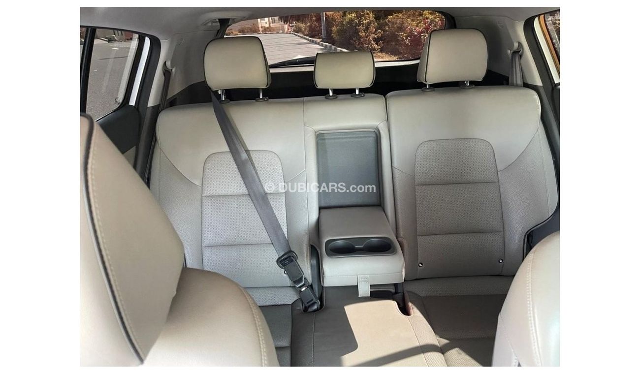 كيا سبورتيج EX