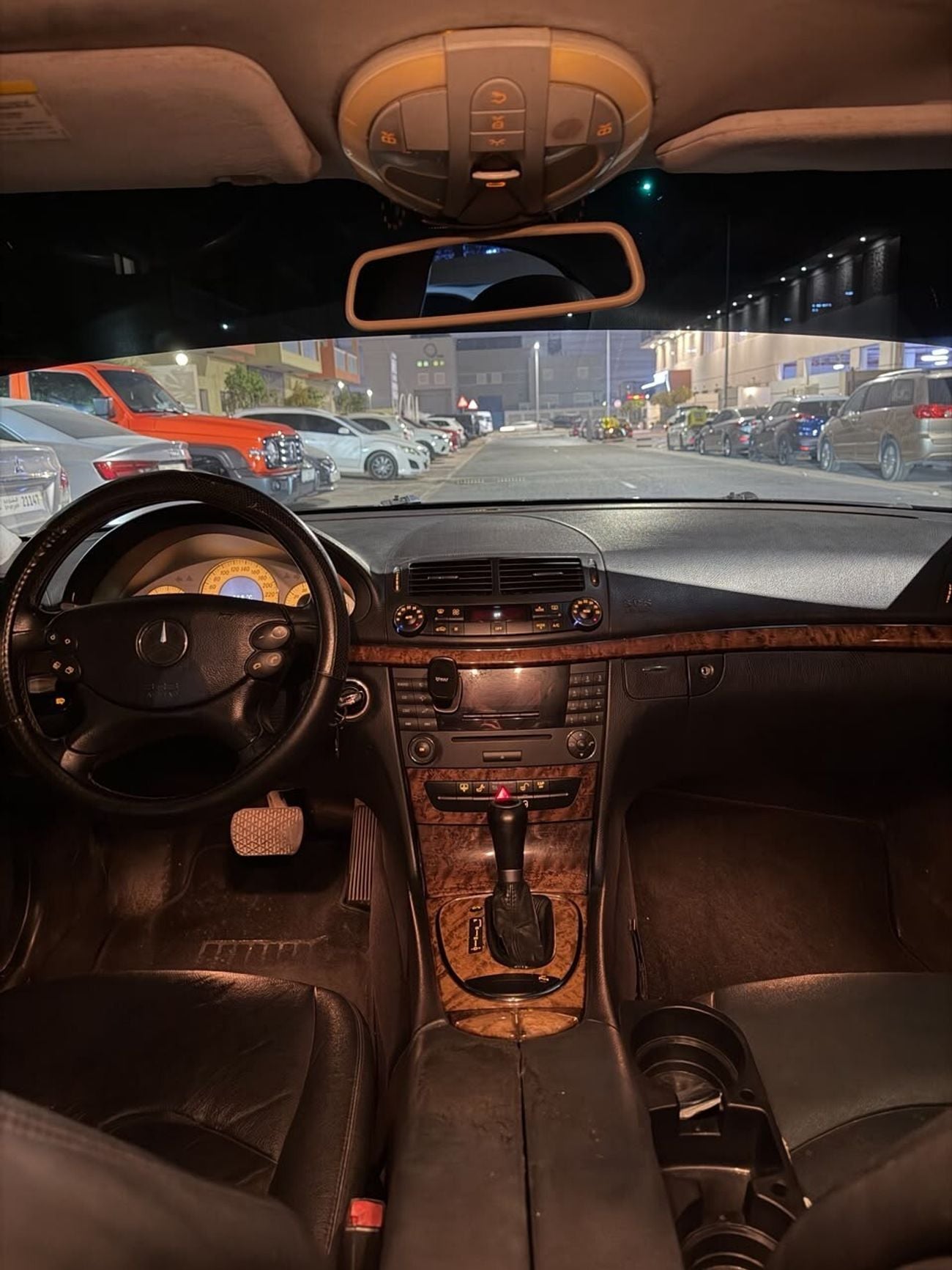 مرسيدس بنز E 280 STANDARD