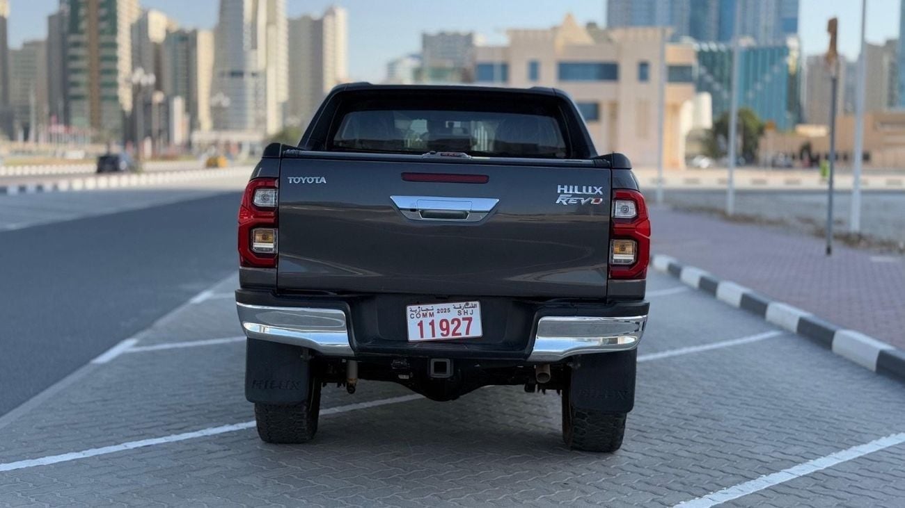 Toyota Hilux ADVENTURE Toyota hilux 2020 SR5 full option RHD diesel
