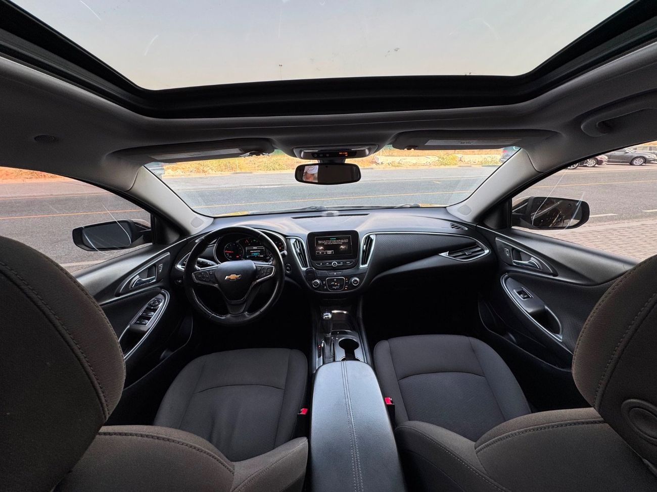 Chevrolet Malibu LT 1.5T V4 / PANORAMIC SUNROOF / APPLE ANDROID AUTO / RIMS / KEYLESS ENTRY AND START