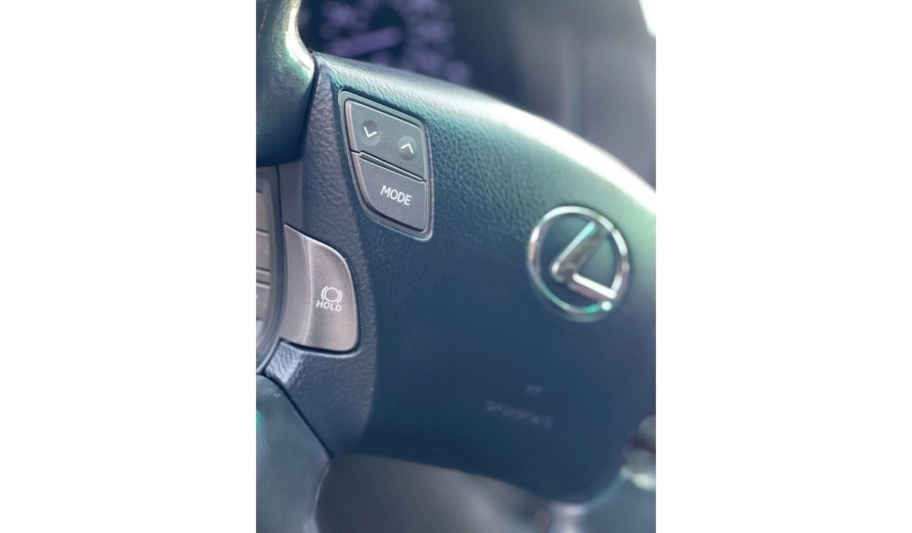 Lexus LS460 4.6L / FULL OPTIONS / HIGHEST SPECS / CLEAN TITLE