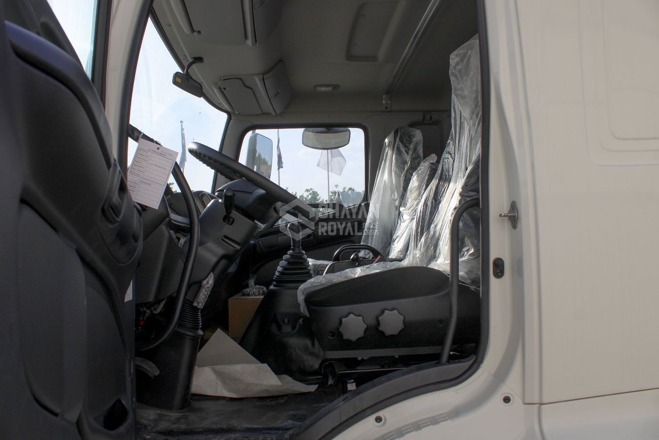 هينو 500 GH 1927 TRUCK CHASSIS 13.5T PAYLOAD 7.7L DIESEL MT EURO 4 2025MY