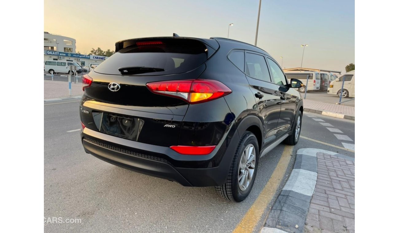 Hyundai Tucson 4WD AND ECO 2.0L V4 2018 AMERICAN SPECIFICATION