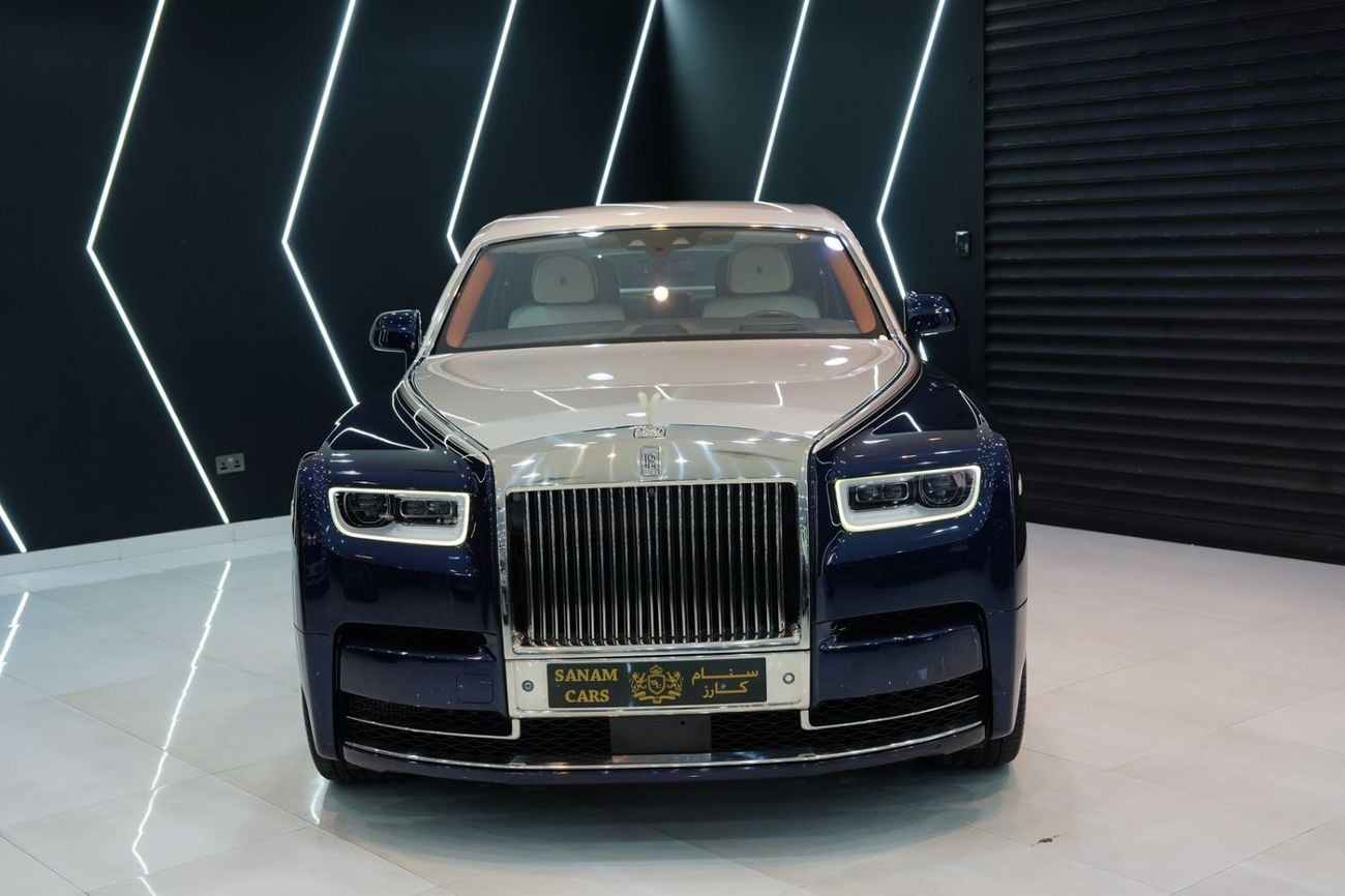 Rolls Royce Phantom Standard 2022 Rolls-Royce Phantom, Two-Tone, Illuminated Spirit of Ecstasy, Rear Screens, Dealer Warranty!!