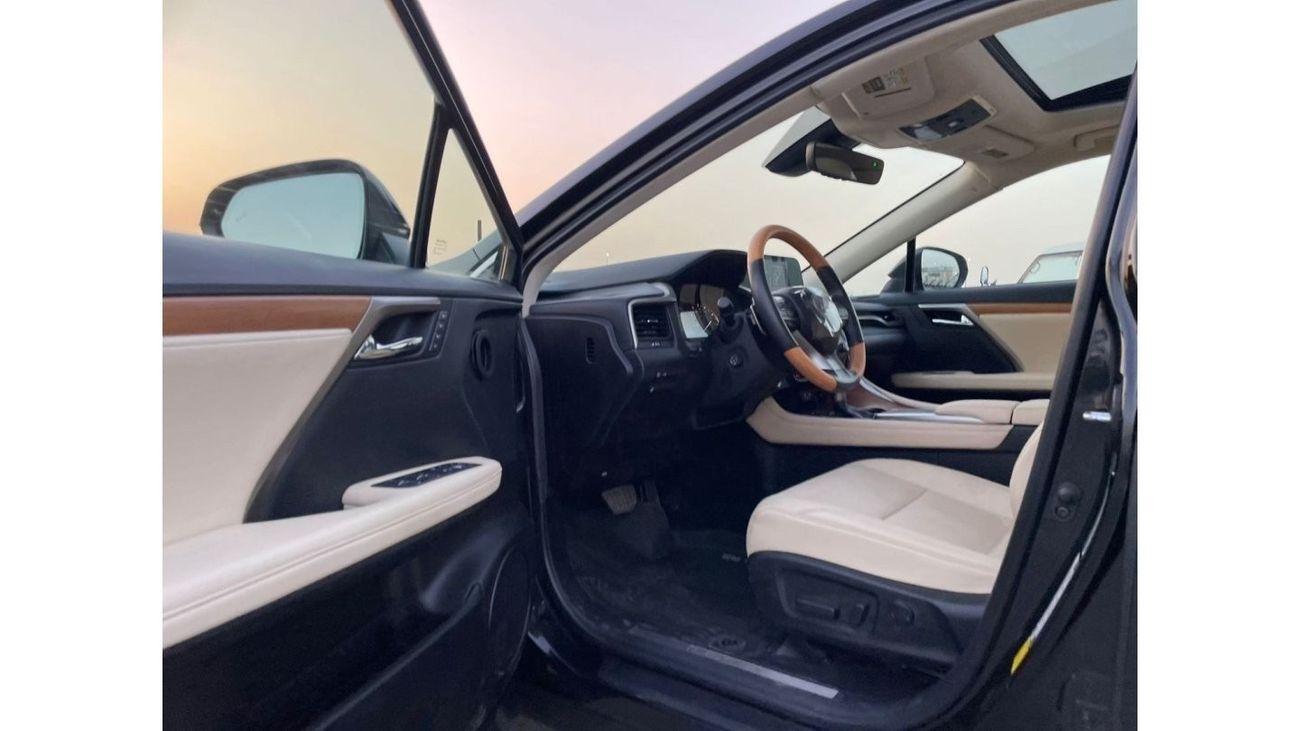 Lexus RX350 2022 Lexus Rx350 Full Option Premium 3.5L V6 - AWD 4x4 - 33,200 mileage