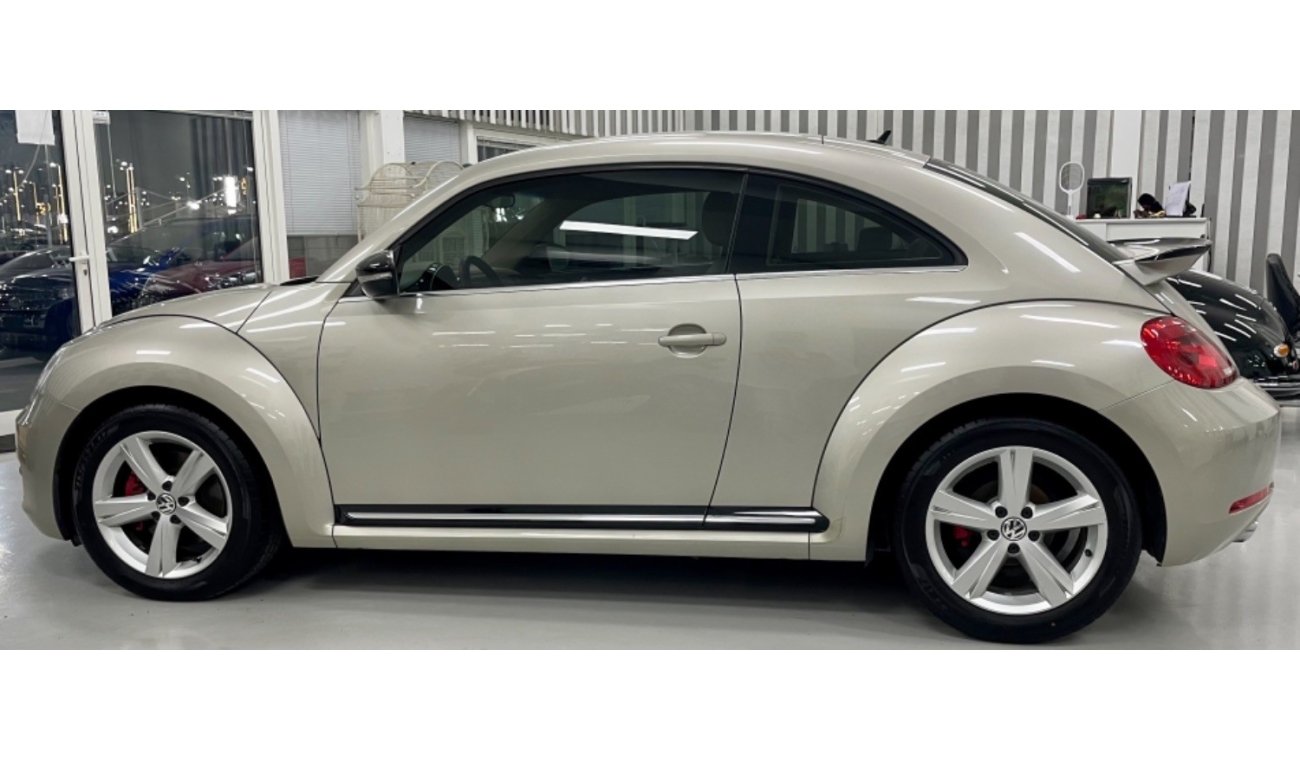 فولكس واجن بيتيل BEETLE GCC VERY CLEAN CAR