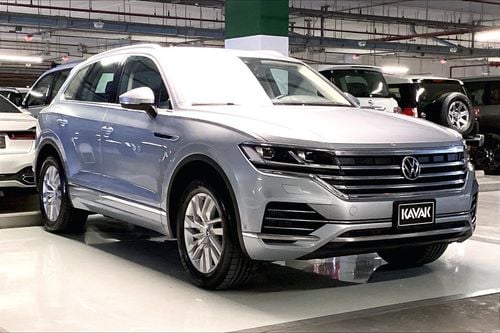 Volkswagen Touareg Comfortline | Guaranteed Warranty | 0 Down Payment