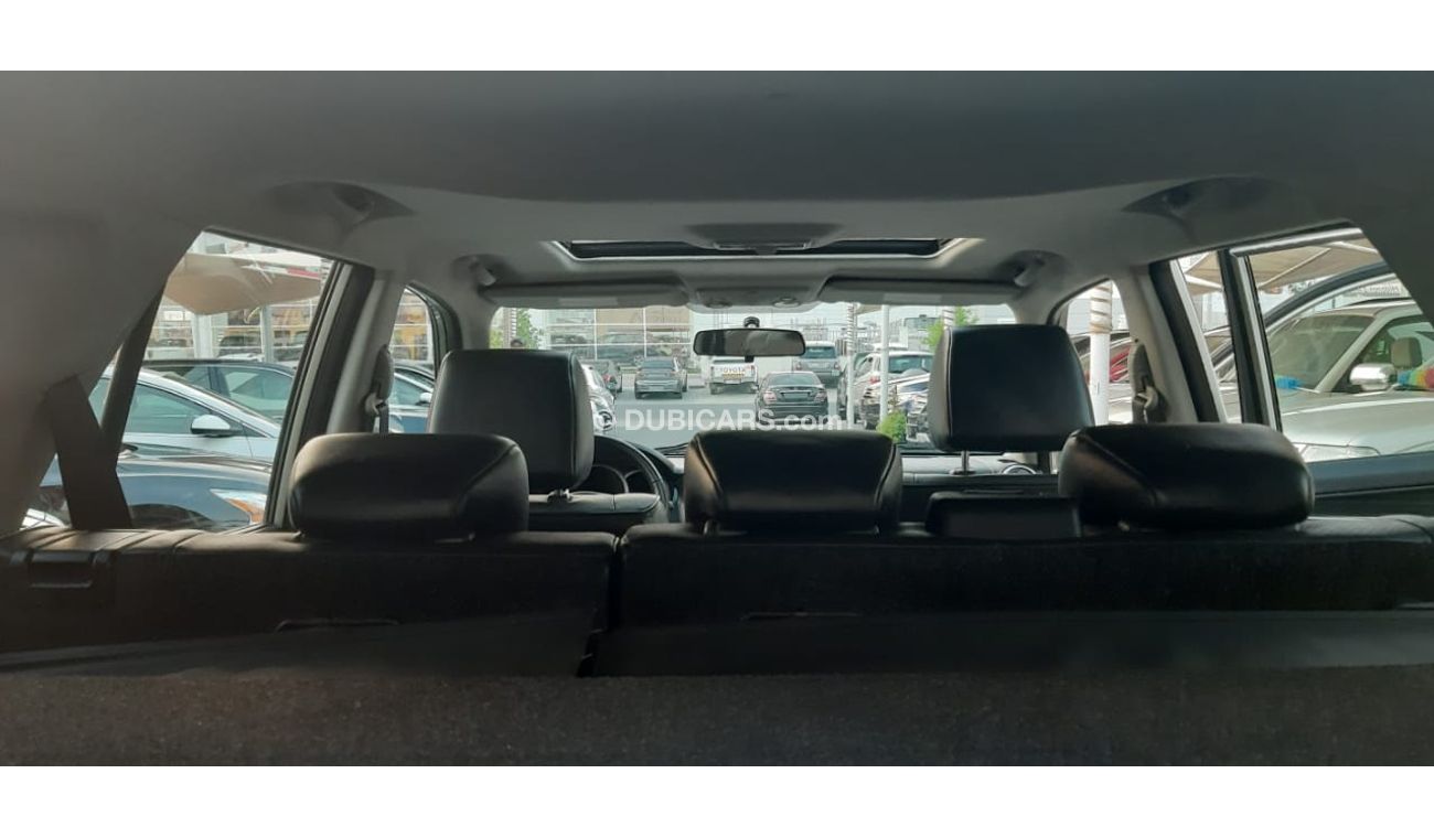 سوزوكي جراند فيتارا خليجى  بدون حوادث رقم 1 فتحة جلدمثبت سرعة رنجات حساسات جناح خلفى  2 ريموت تحكم مرايا بحالة ممتازة