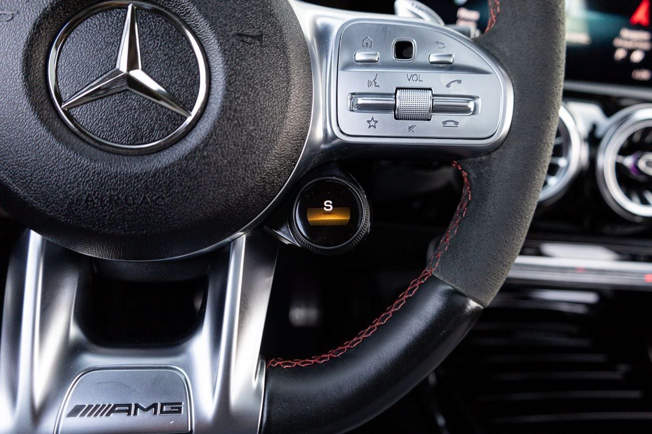 Mercedes-Benz CLA 250 Premium + 2.0L