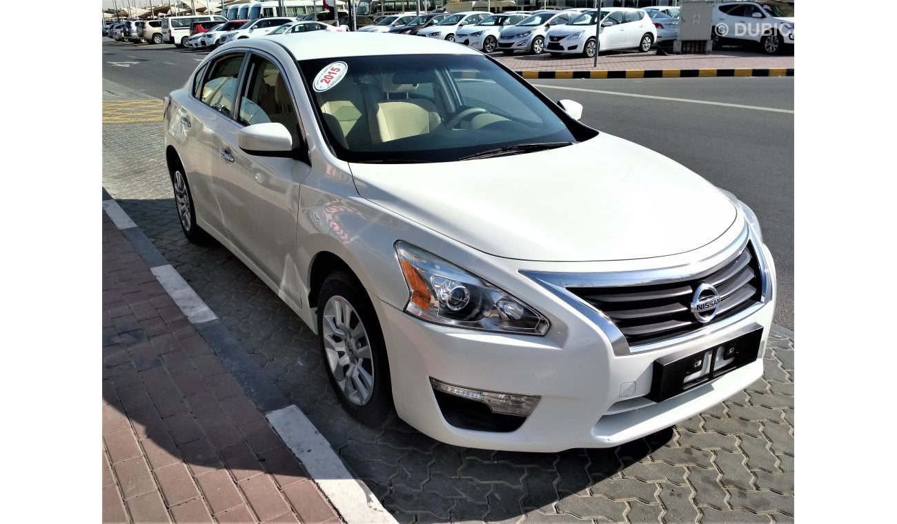 Nissan Altima 2015 WHITE GCC NO PAIN NO ACCIDENT PERFECT