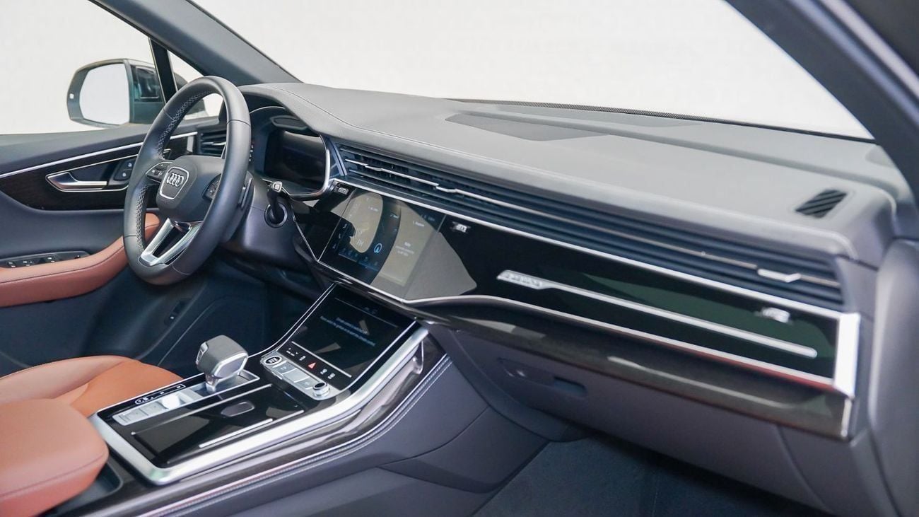 Audi Q7 45 TFSI quattro S-Line 3.0L UAE's Very Best Example | AED 3,607 Per Month