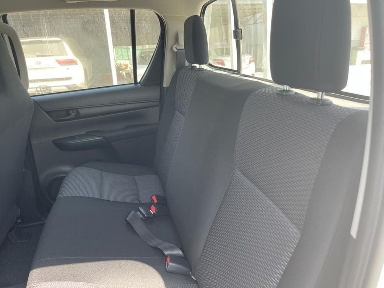 تويوتا هيلوكس 2024 Toyota Hilux DLXE DC 2.4L MT Diesel (Without Power Windows)