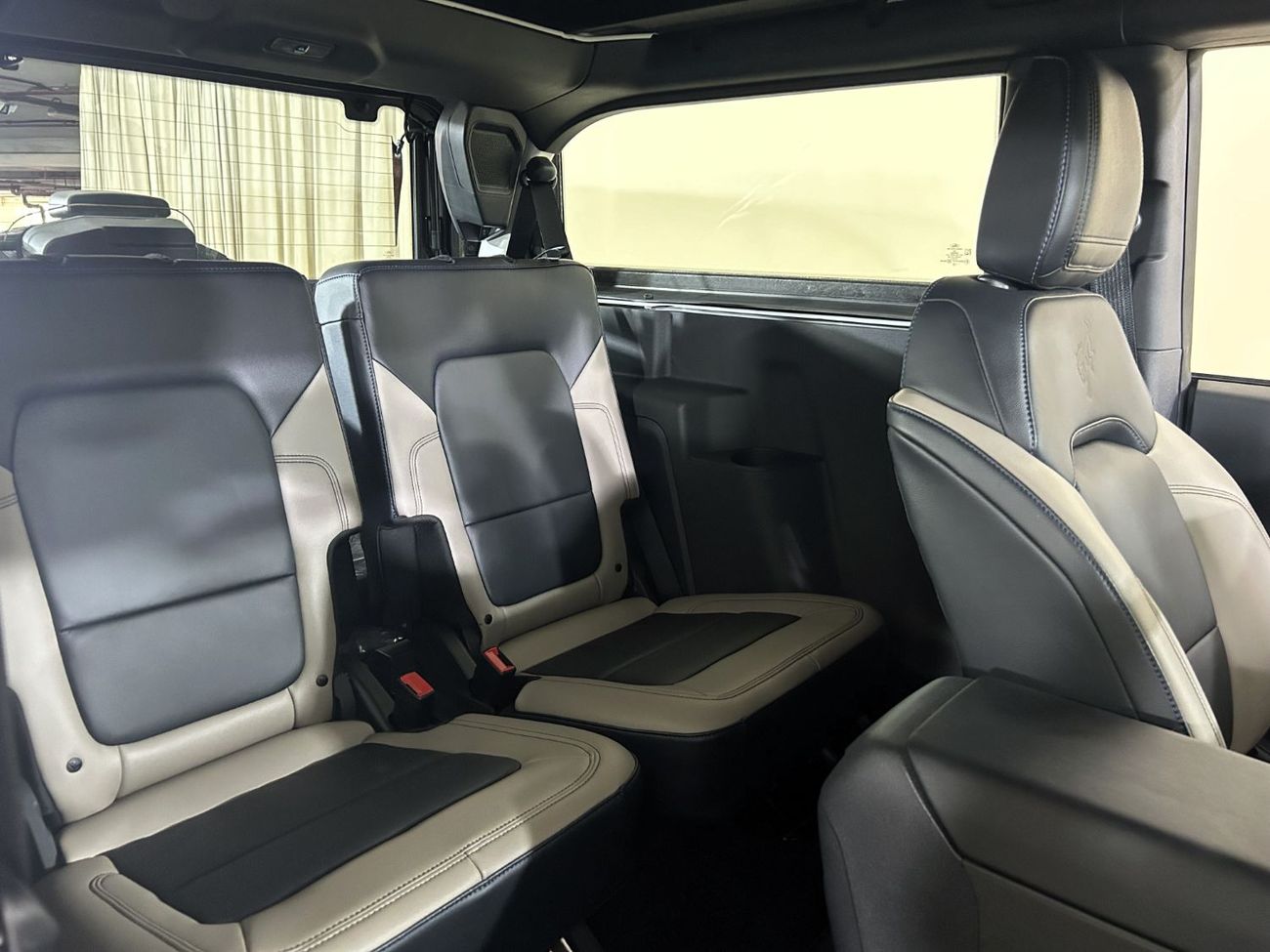 فورد برونكو Wildtrak 2.7L (4 Seater)