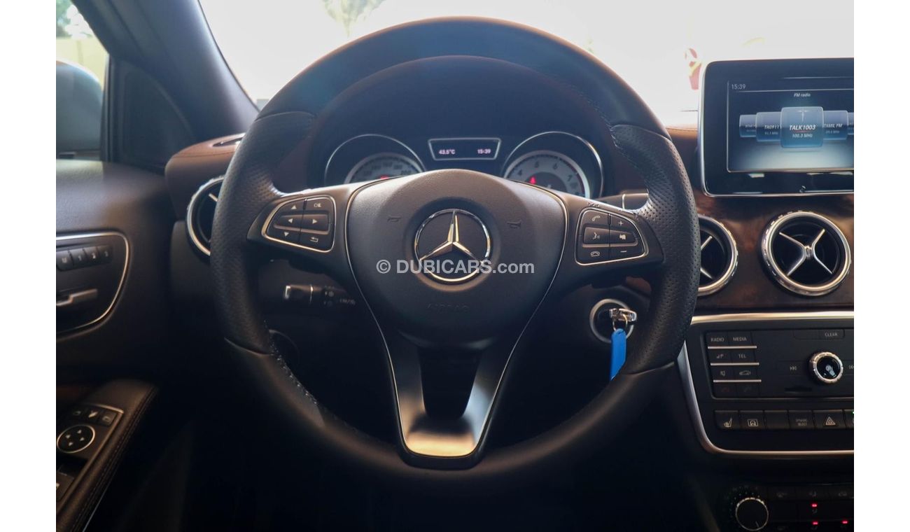 مرسيدس بنز GLA 250 X156