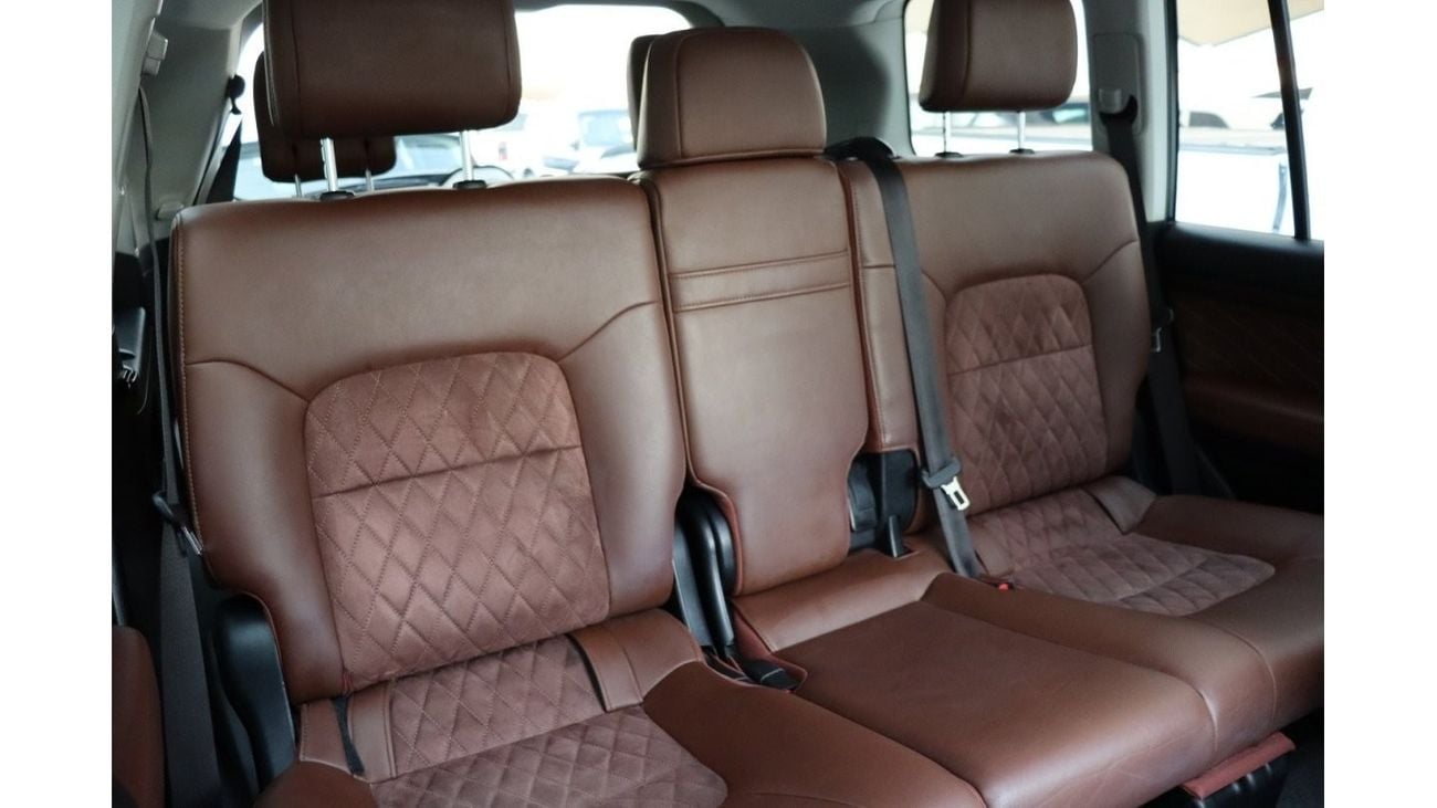 Toyota Land Cruiser GXR GT Toyota Land Cruiser GX.R Grand Touring / V6 / 2019 / GCC / Free Accident  / Only 86,000KM