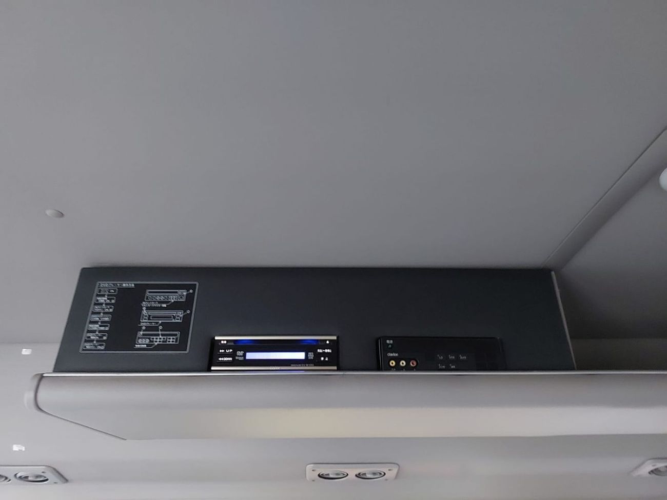 Toyota Coaster TOYOTA COASTER BUS RHD 2013 MODEL 4.0 L DIESEL AUTOMATIC(PM05719)