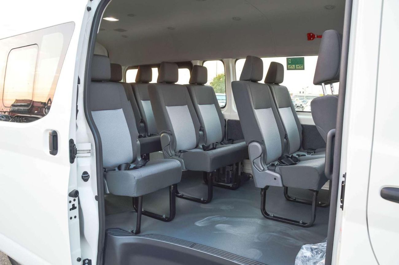 Toyota Hiace TOYOTA HIACE 2.8L FWD DIESEL MINIVAN 2026