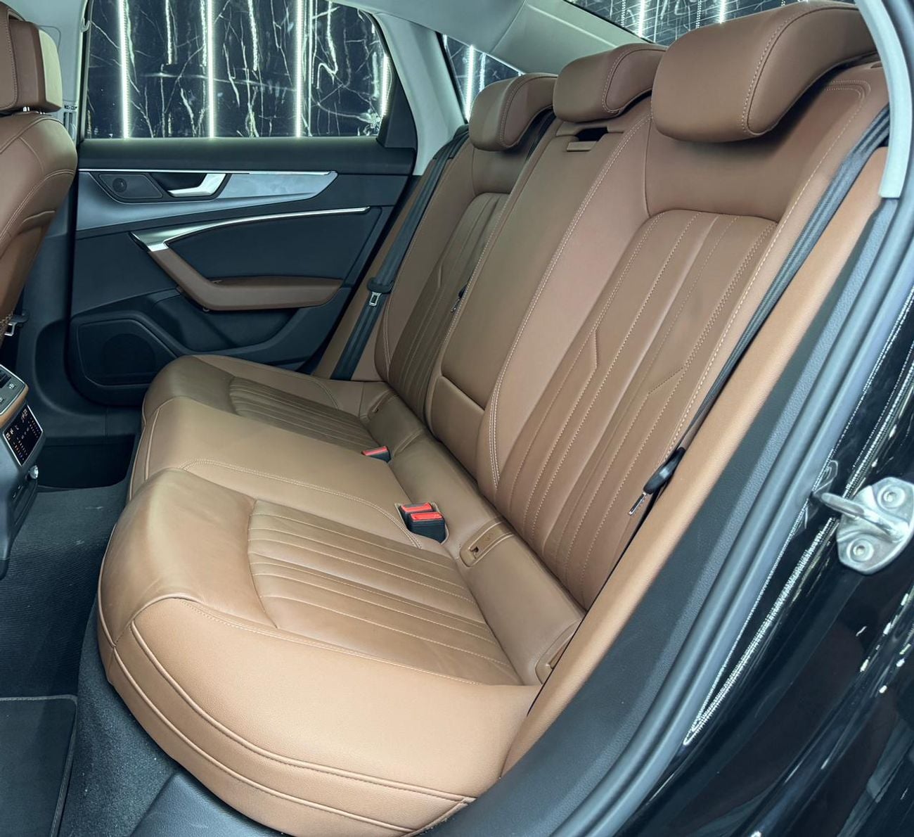 Audi A6 40 TFSI (190 HP)