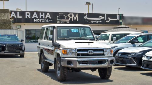 تويوتا لاند كروزر 70 LX V8