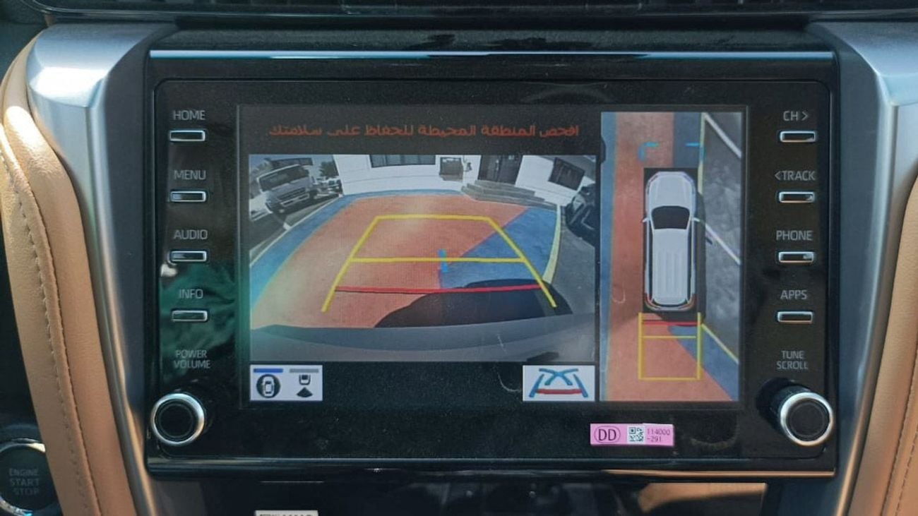 تويوتا فورتونر SR5 - 2.8L Diesel 4x4 | Full Option SUV with 360 Camera, Radar, Diff Lock, Cooling Seats, GCC Specs