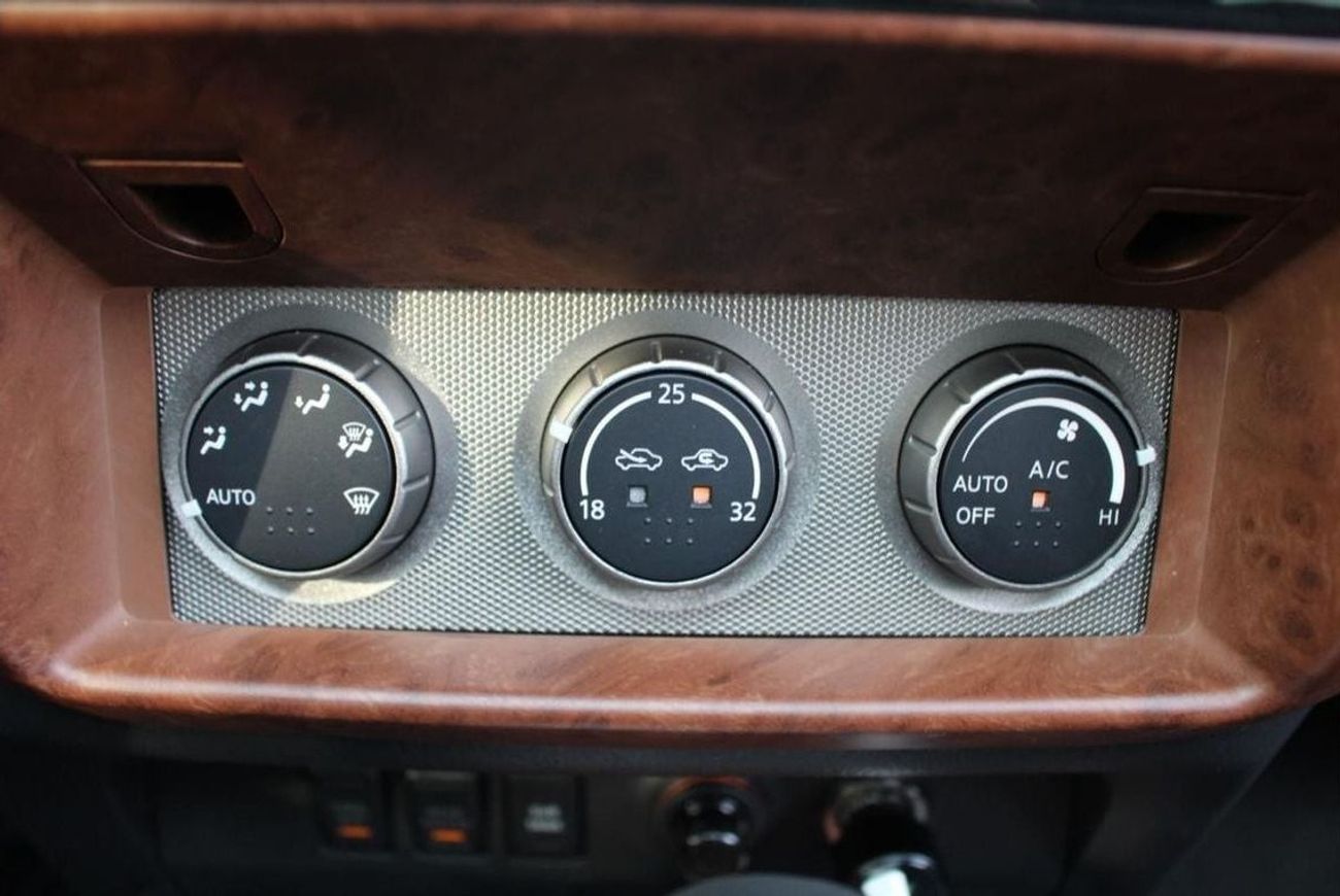 نيسان باترول سفاري NISSAN PATROL Y61 4.8L PETROL 4WD GRX AUTO