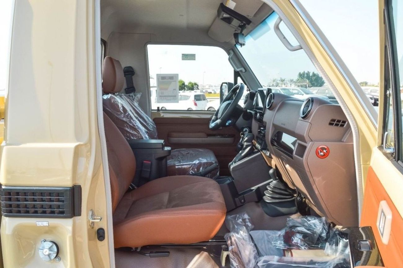 Toyota Land Cruiser Pick Up TOYOTA LAND CRUISER 79 4.0L 4WD PETROL PICKUP 2024