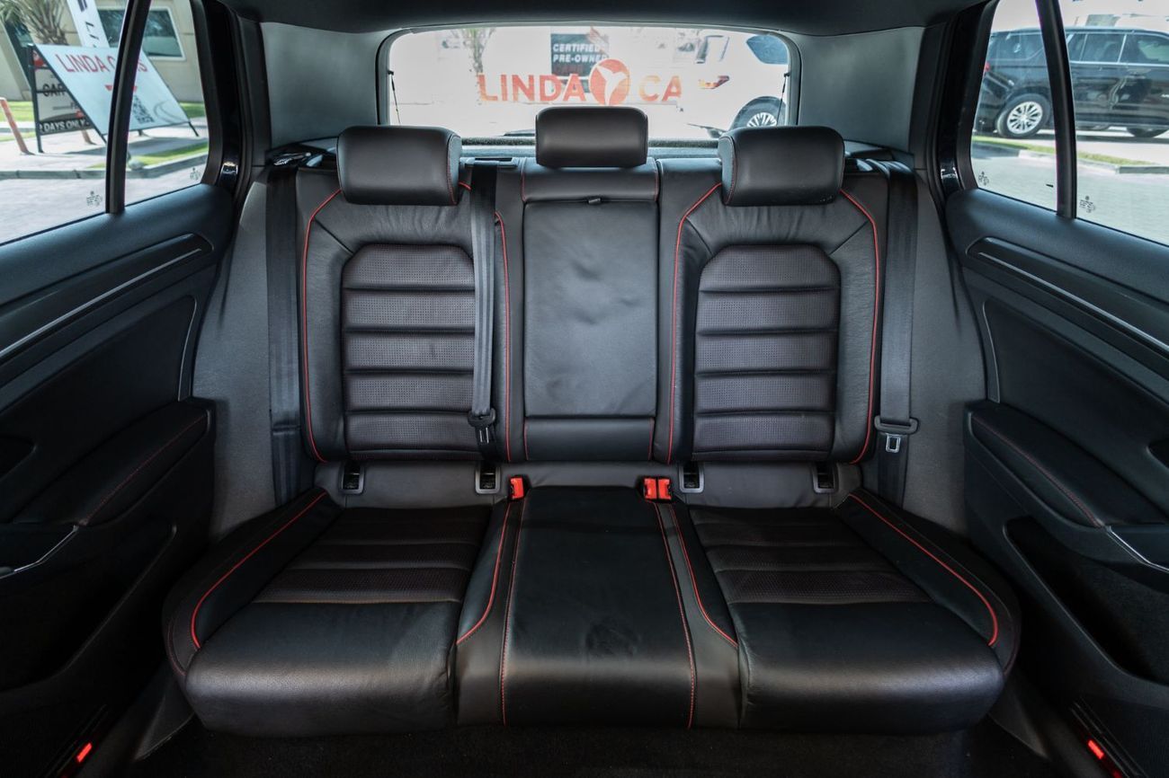 Volkswagen Golf GTI 2.0L