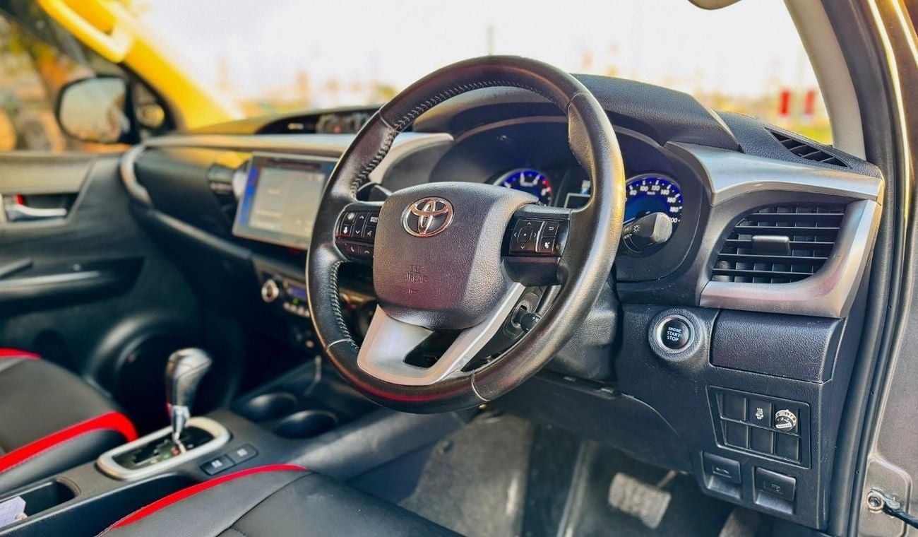 تويوتا هيلوكس OFF ROAD MODIFIED PICKUP | RHD | 2016 | 2.8L DIESEL ENGINE | AT | AWNING SIDE ROOF CAMPING TENT