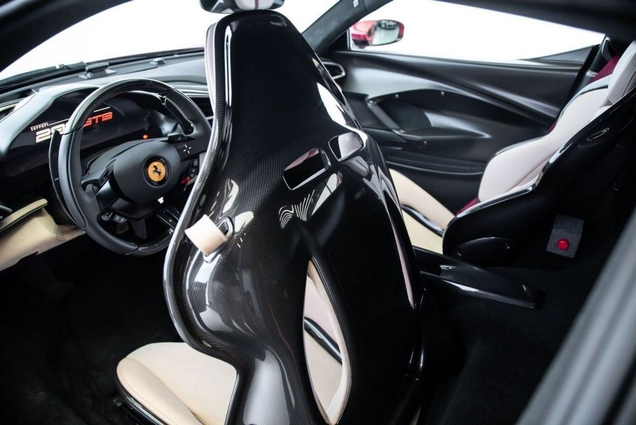 فيراري 296 GTB ASSETTO FIORANO