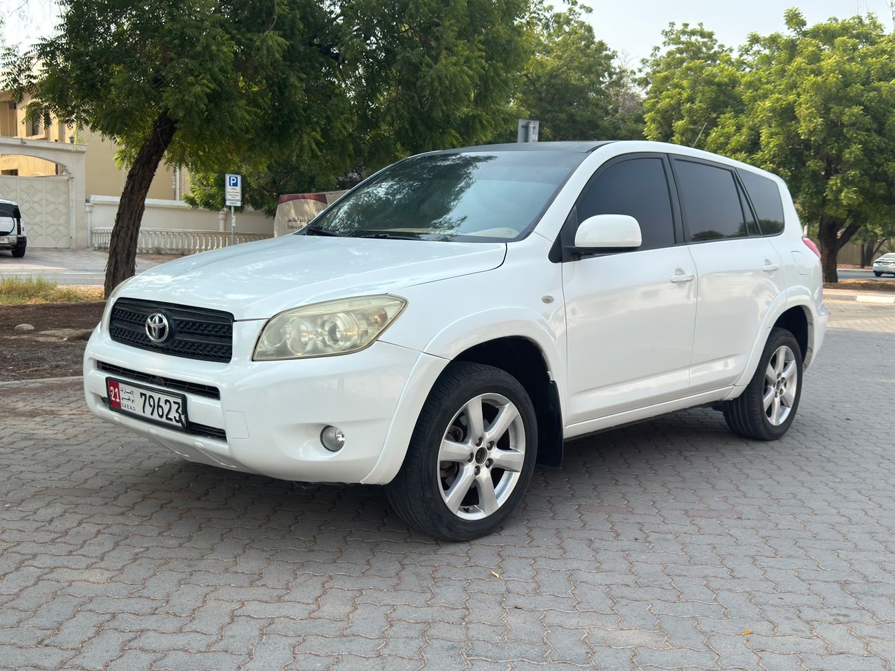 Toyota RAV4 2.4