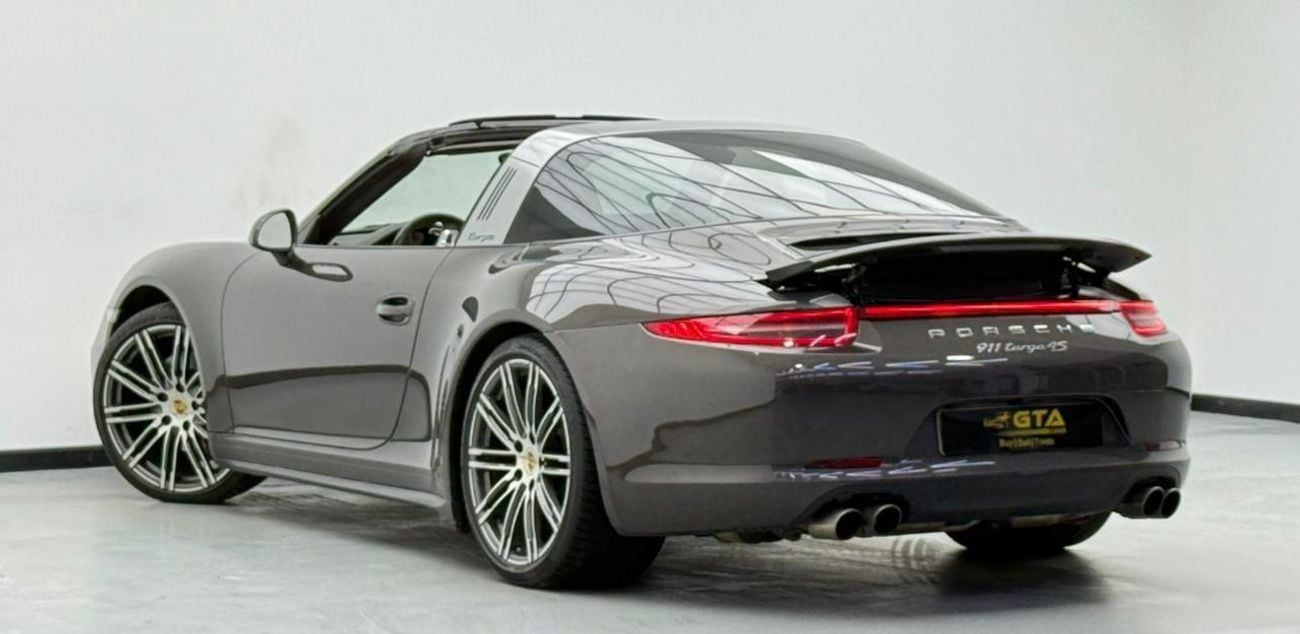 بورش 911 Targa 4S 3.8L 2015 Porsche 911 Targa 4S ,Porsche Service History ,Excellent Condition ,GCC
