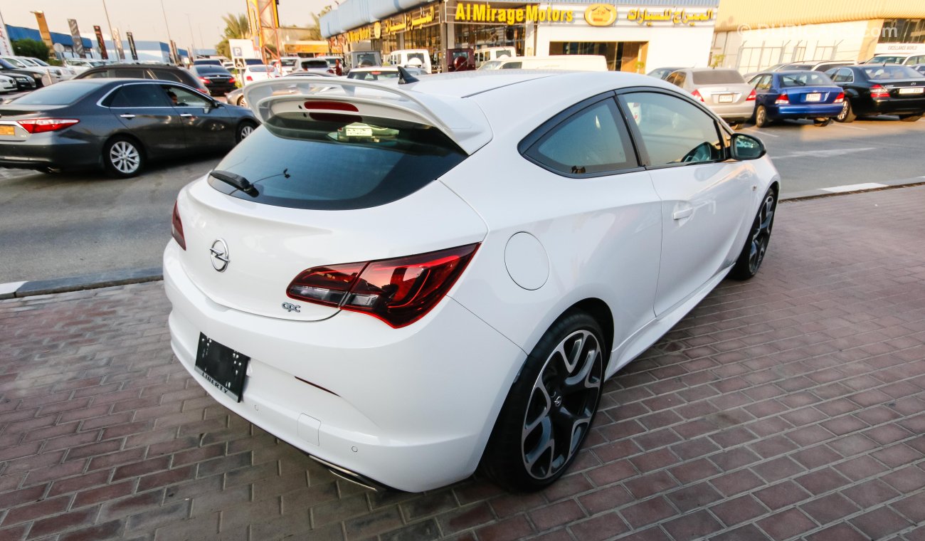 Opel Astra OPC