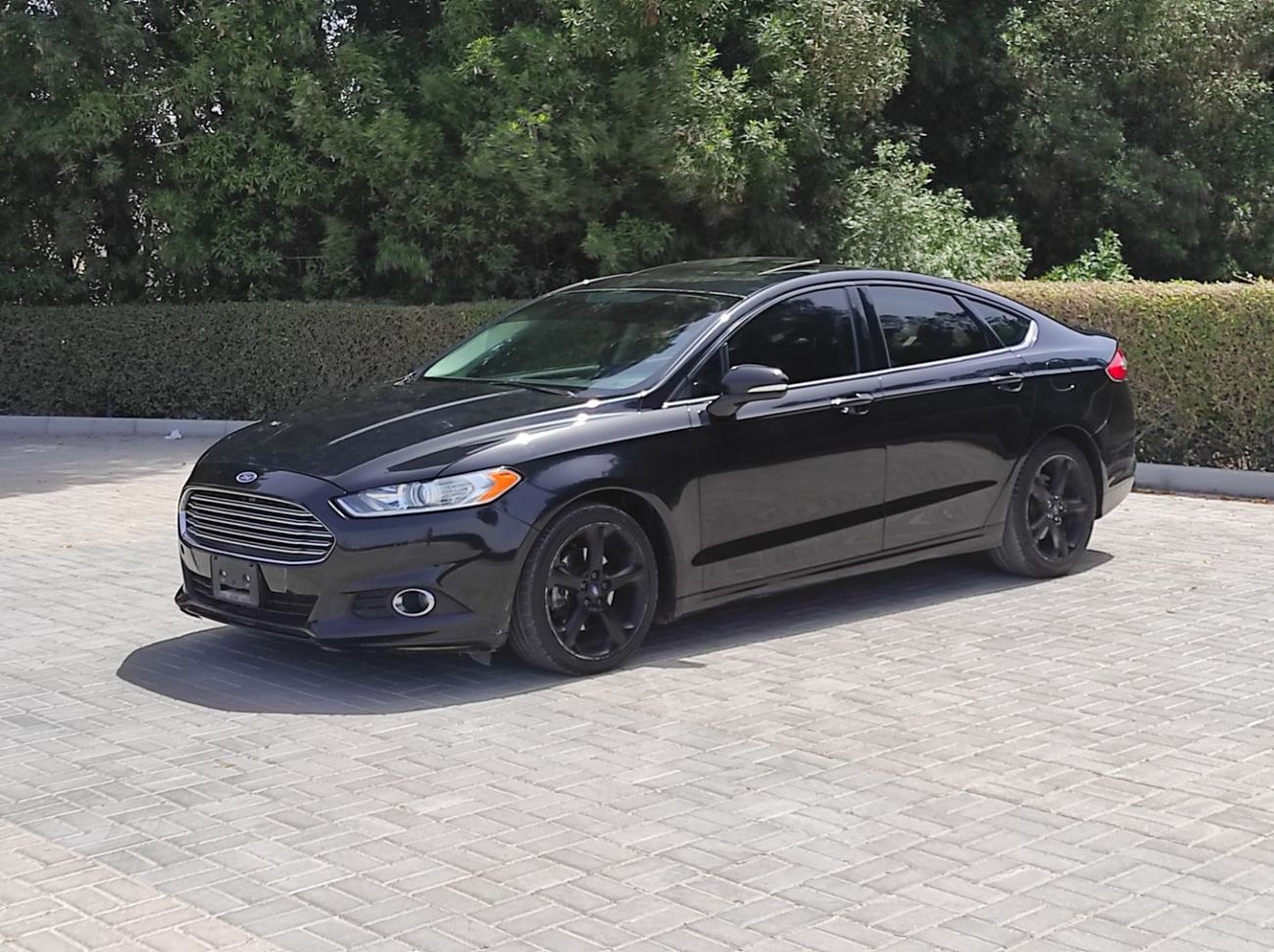 Ford Fusion SE 2.0L Ford fusion 2015 Gcc V4 full options no1