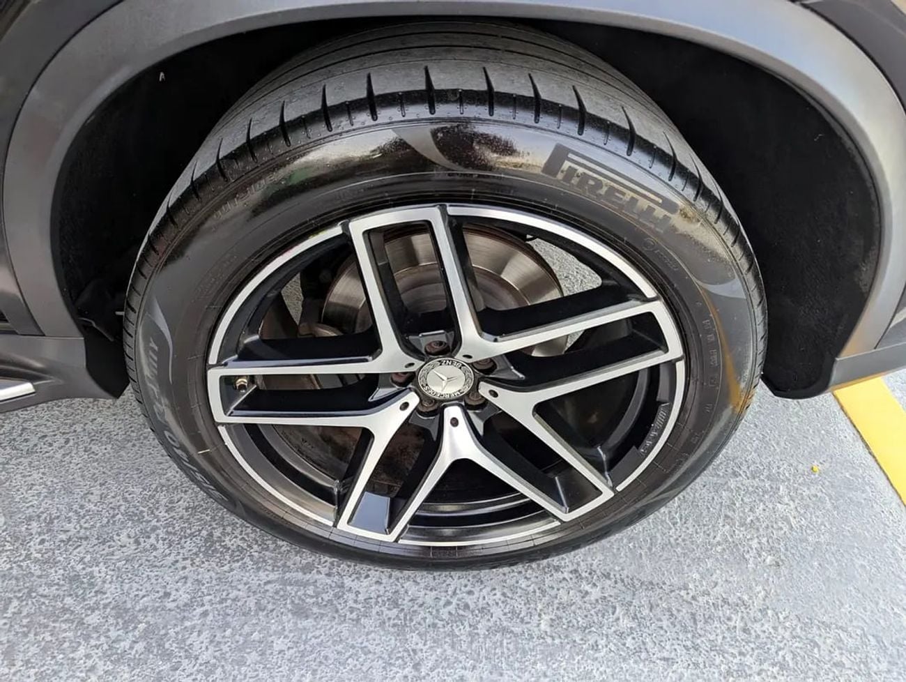 مرسيدس بنز GLE 43 AMG GLE 43 AMG Coupe | GCC Specs | 367 HP | Full Option | Excellent Condition
