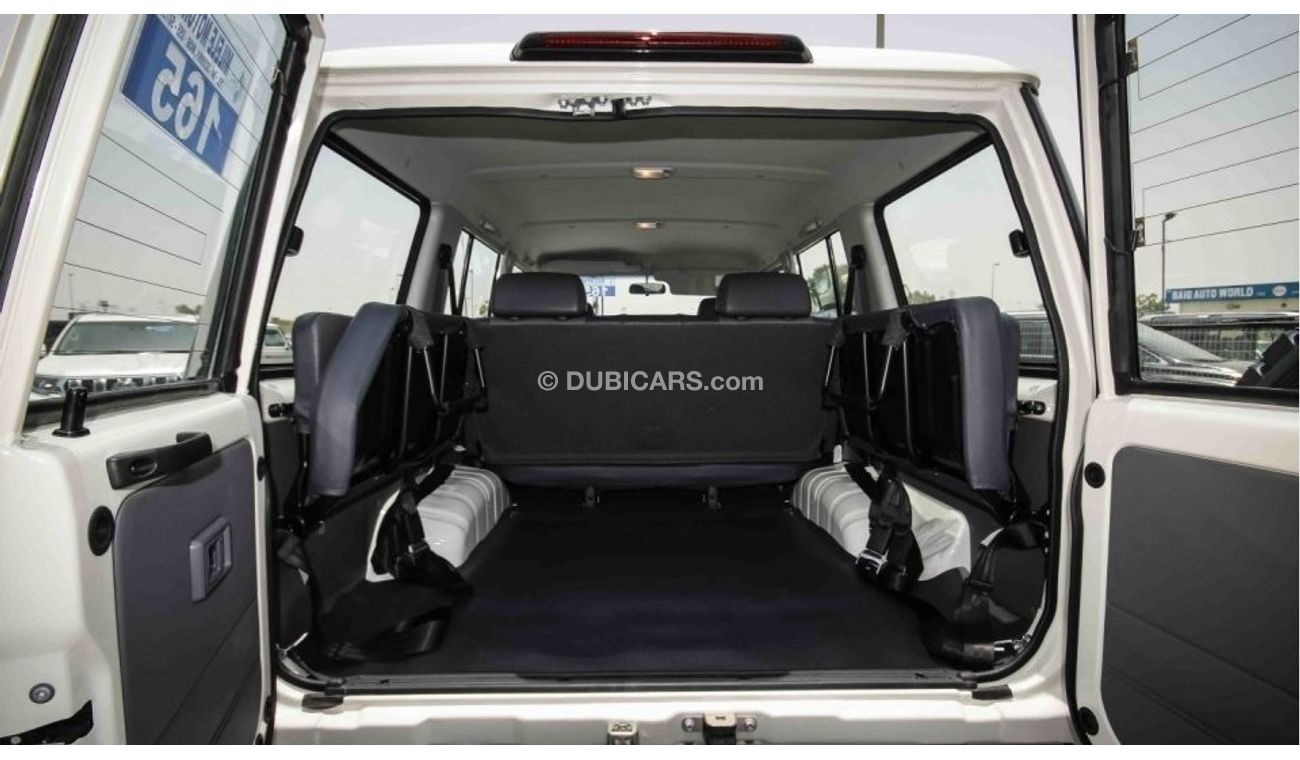 Toyota Land Cruiser Hardtop 5 Door 4.2L Diesel M/T RHD