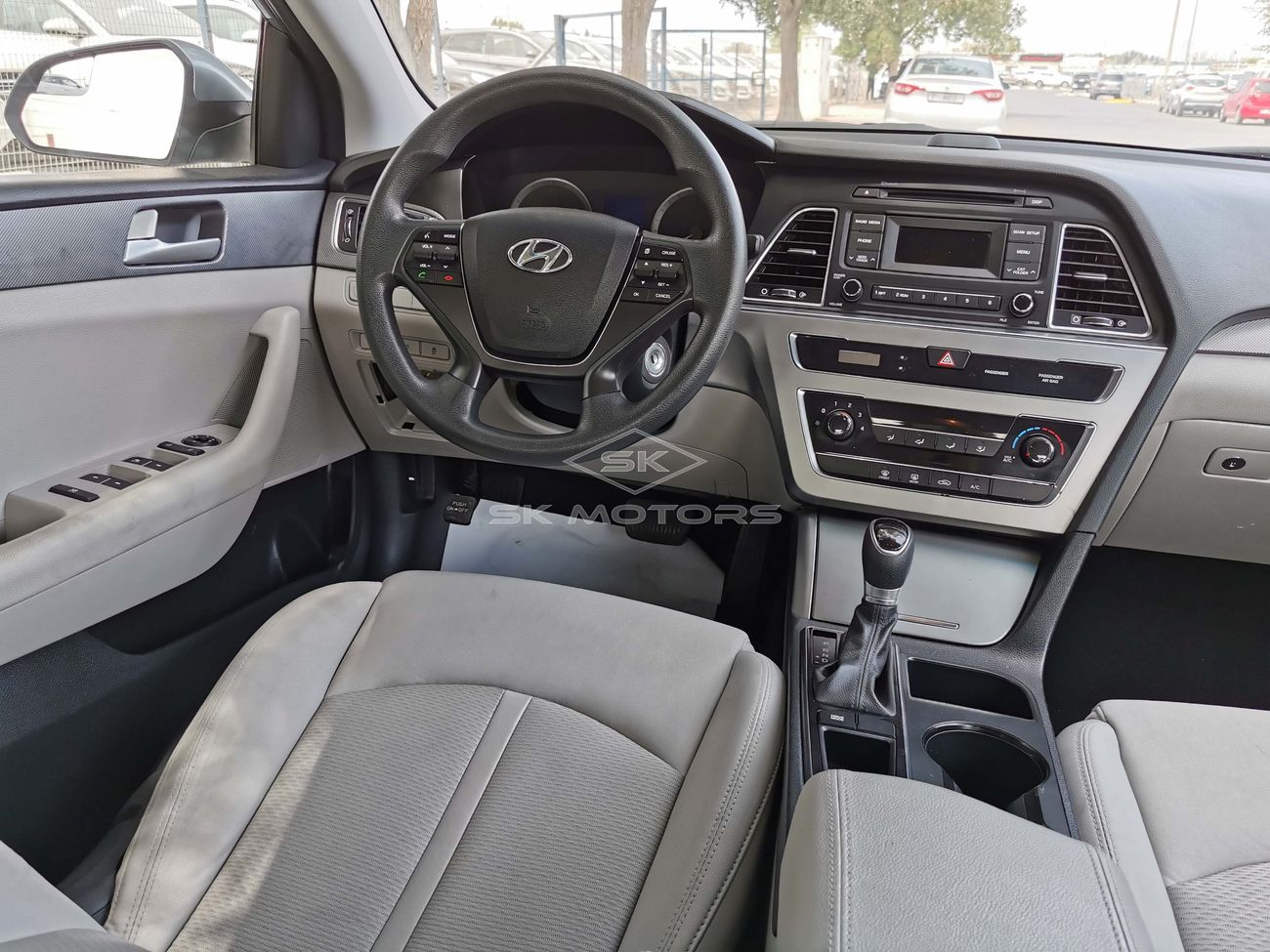 Hyundai Sonata 2.4L, 16" Rims, DRL LED Headlights, Drive Mode, Bluetooth, Fabric Seats, Dual Airbags (LOT # 831)