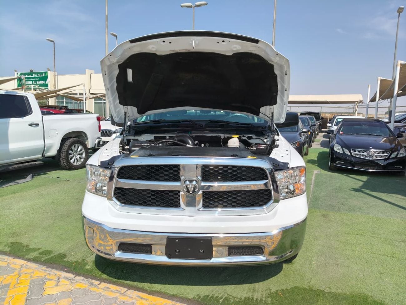RAM 1500 SLT Bighorn Crew Cab 5.7L