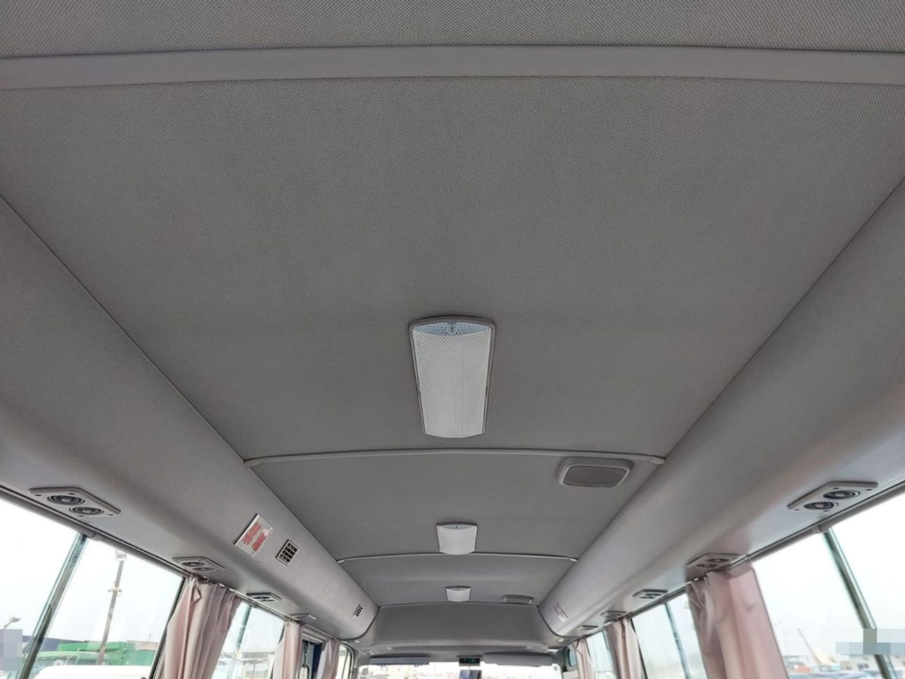 نيسان سيفيليان NISSAN CIVILIAN BUS RHD 2002 MODEL 4.1 L DIESEL MANUAL(PM10244)