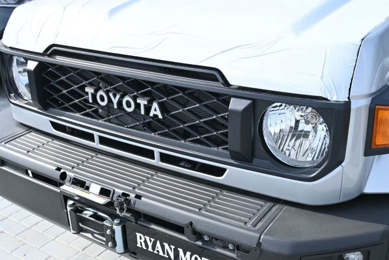 Toyota Land Cruiser 70 Toyota Land Cruiser Hard Top, 4.5L V8 Turbo Diesel Manual Transmission, Model 2024