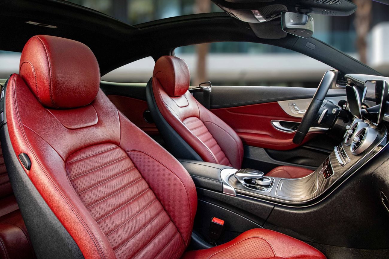 مرسيدس بنز C 200 C200 AMG Coupe | 3,036 P.M | 0% Downpayment | LOW KMS!