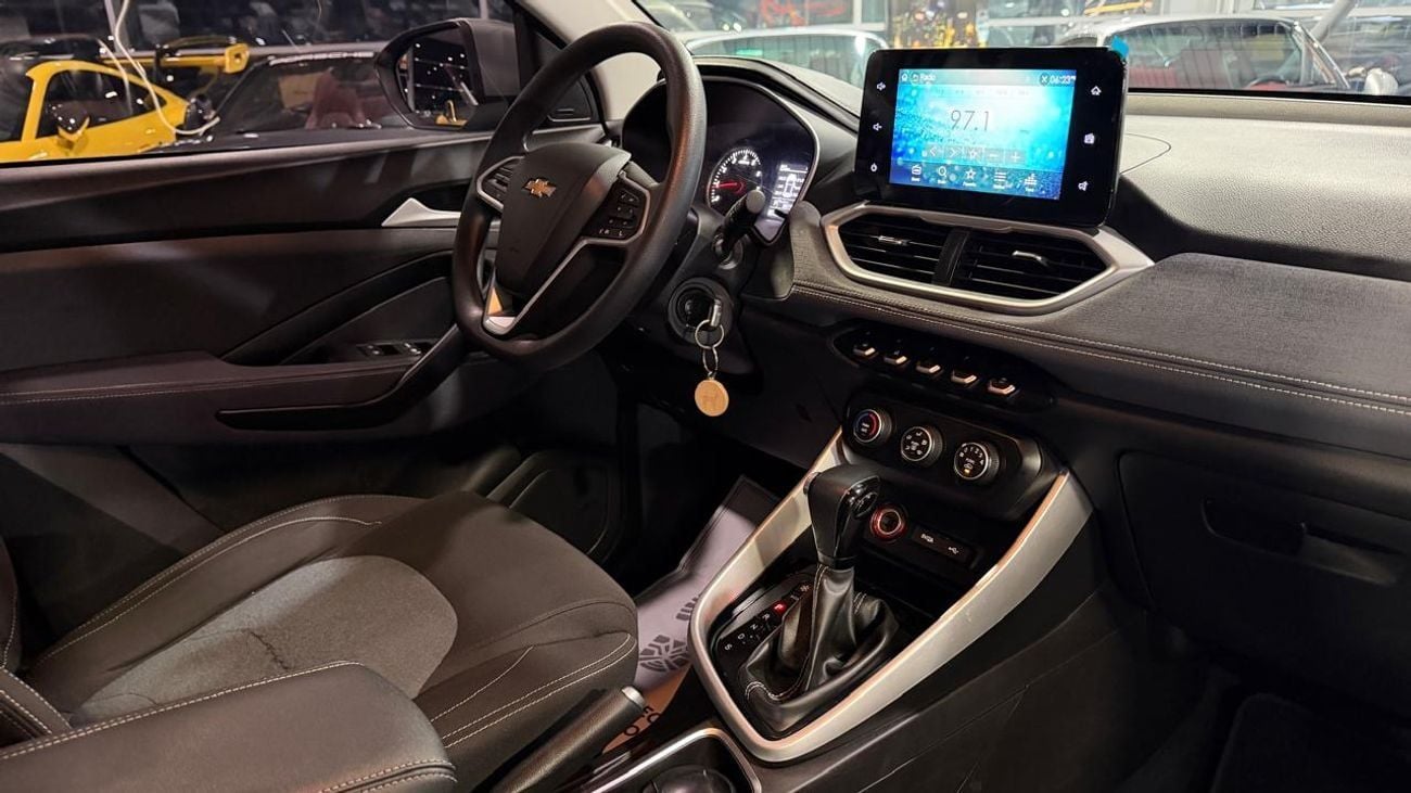 Chevrolet Captiva LS 1.5L (150 HP) (7 Seater)