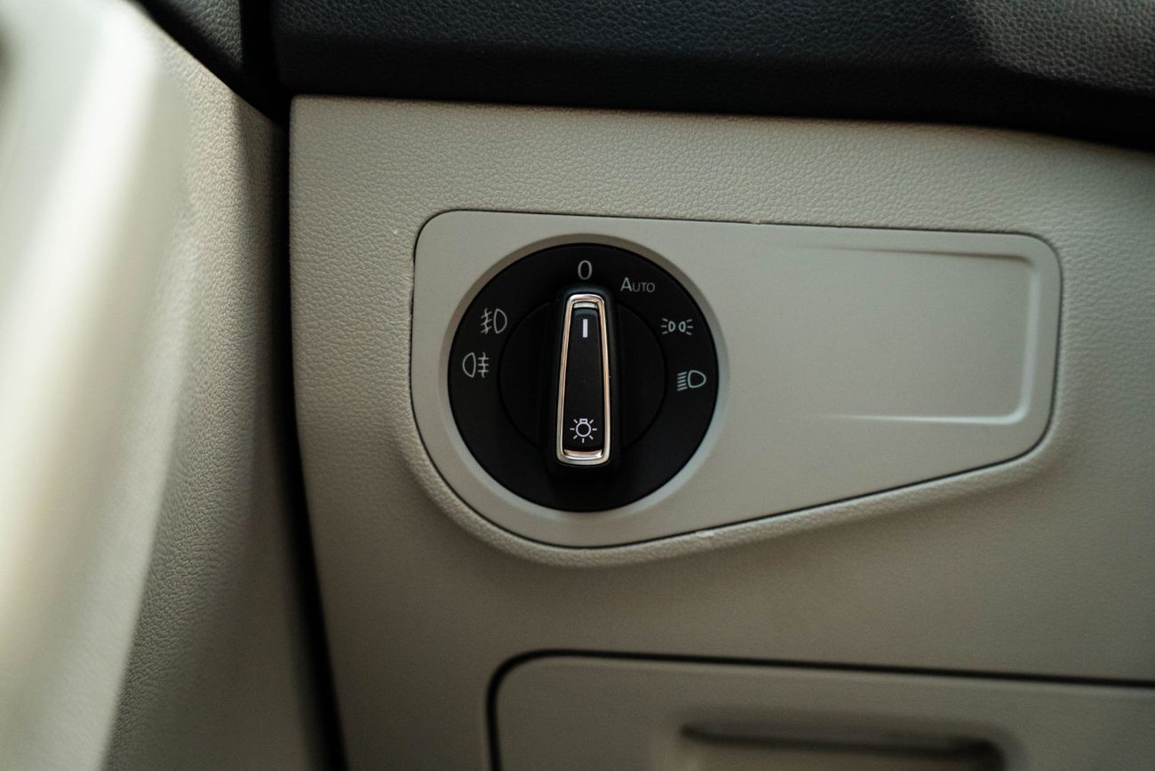 فولكس واجن تيجوان Elegance 2.0L SE 2020 Full Service History GCC 2.0L