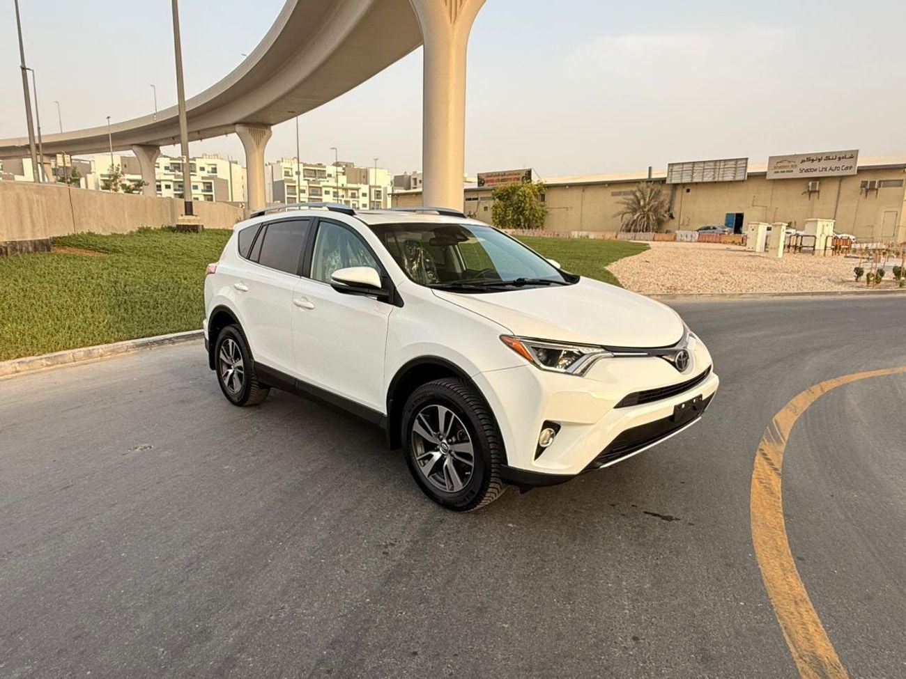 تويوتا راف ٤ VXR XLE
