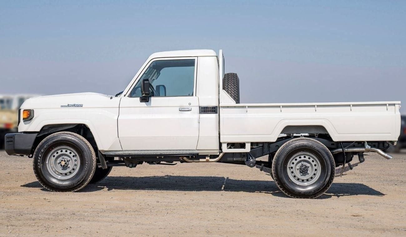 تويوتا لاند كروزر بيك آب TOYOTA LAND CRUISER LC79SC 4.0P MT MY2025