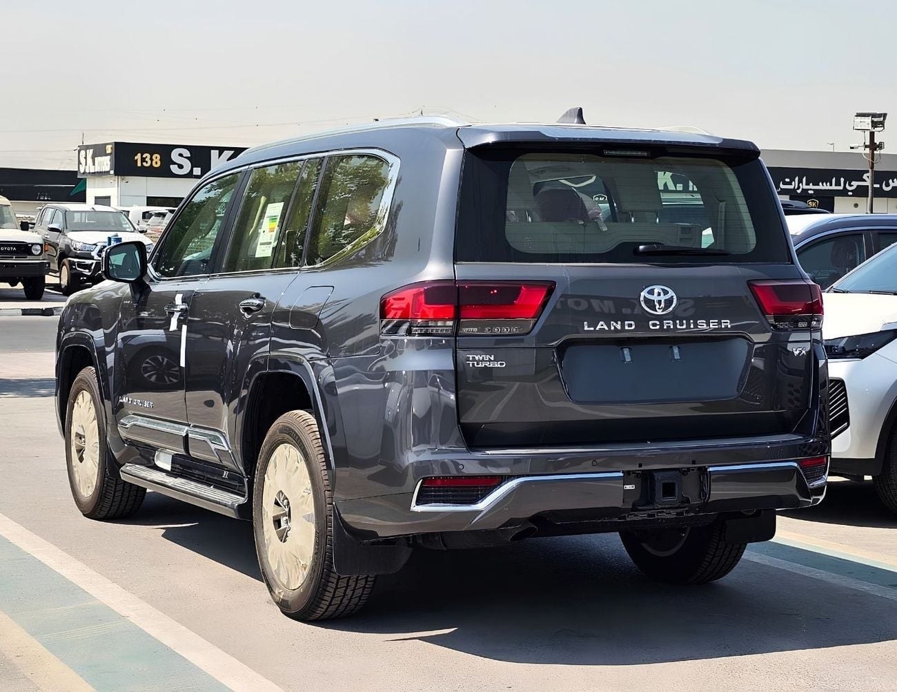 Toyota Land Cruiser VXS TWIN TURBO || 3.5L PETROL V6 | RADAR | 360*CAMERA | REAR ENTERTAINMENT SCREEN | SUNROOF | FULL O